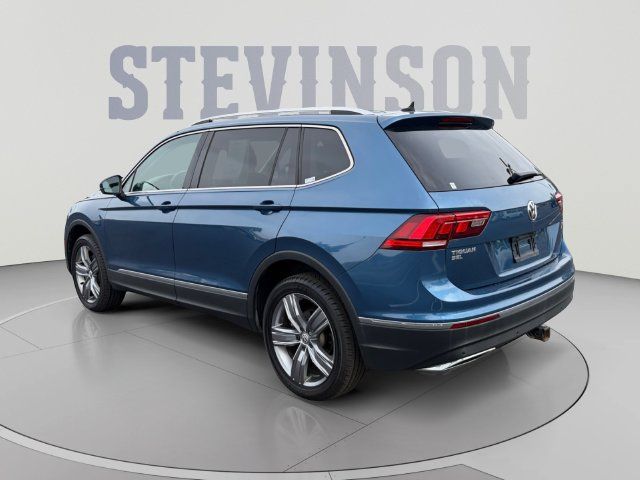 Used 2020 Volkswagen Tiguan SEL AWD/4WD image 3