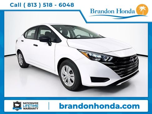 Used 2025 Nissan Versa S w/ Trunk Package FWD image 1
