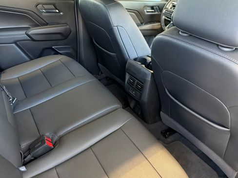 Used 2024 GMC Canyon Elevation w/ Elevation Premium Package RWD image 17