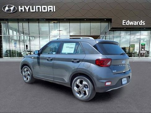 New 2025 Hyundai Venue SEL image 5