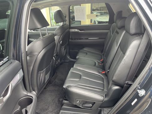 Used 2023 Hyundai Palisade SEL image 29