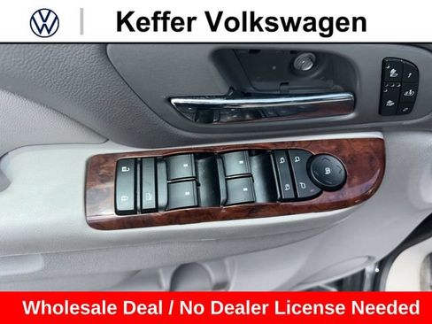 Used 2013 Chevrolet Suburban LT w/ Luxury Package AWD/4WD image 15