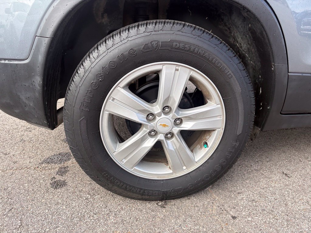 Used 2019 Chevrolet Trax LT w/ LT Convenience Package FWD image 30