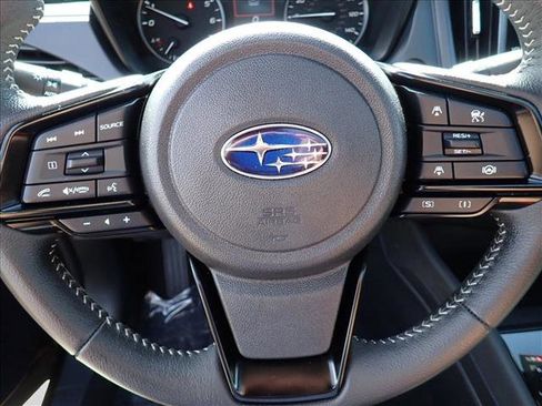 Used 2025 Subaru Forester Premium AWD/4WD image 17