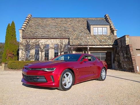 Used 2018 Chevrolet Camaro LT w/ RS Package image 49
