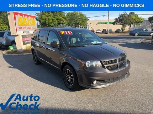 Used 2018 Dodge Grand Caravan GT FWD image 17