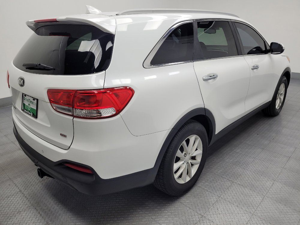 Used 2016 Kia Sorento AWD w/ LX Convenience Package image 10