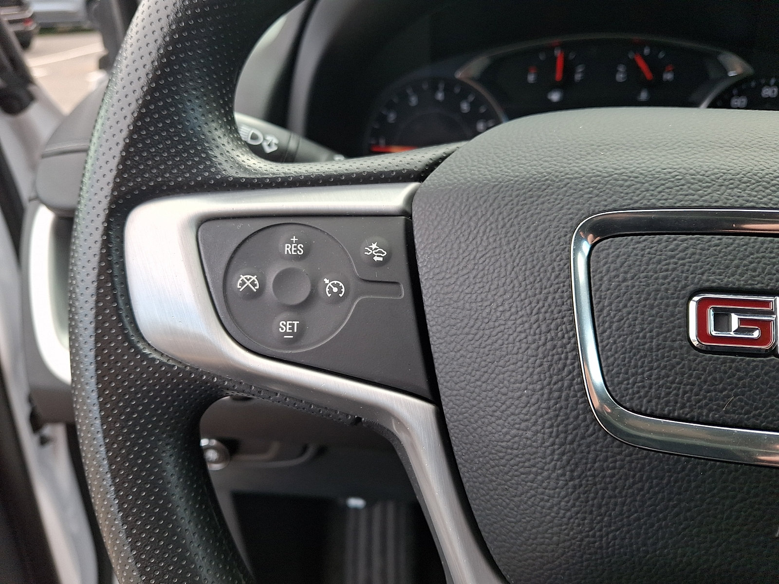 Certified 2024 GMC Terrain SLE w/ Driver Convenience Package AWD/4WD image 19