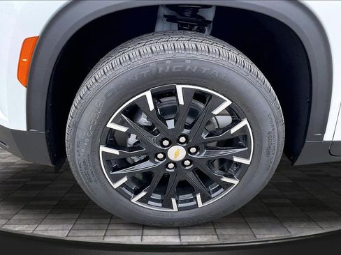 New 2026 Chevrolet Traverse LT FWD image 13