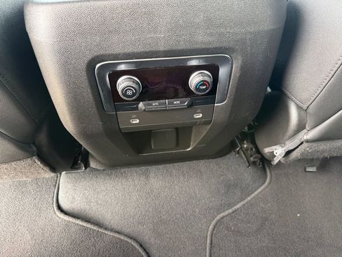 Used 2023 Chevrolet Tahoe LT image 16