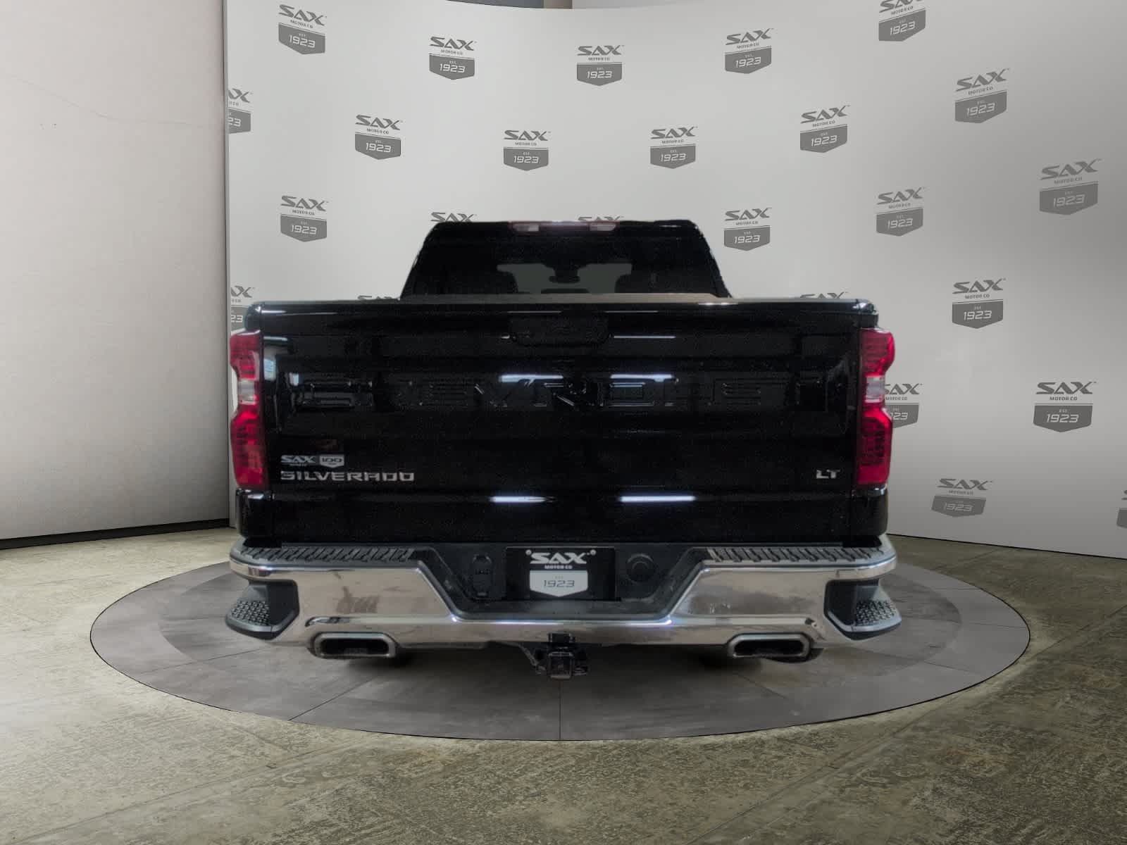 Used 2024 Chevrolet Silverado 1500 LT AWD/4WD image 4