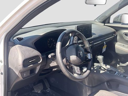 Used 2026 Honda HR-V Sport image 9