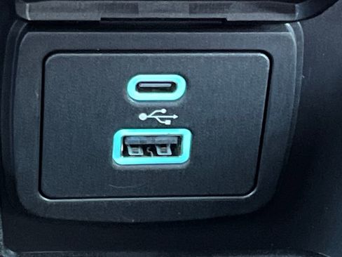 New 2025 Ford Bronco Badlands image 10