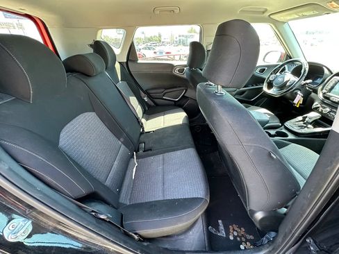 Used 2020 Kia Soul GT-Line FWD image 14
