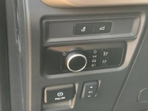 Used 2023 Ford Expedition XLT RWD image 34