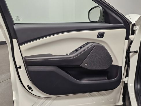 Used 2024 Ford Mustang Mach-E Premium image 15