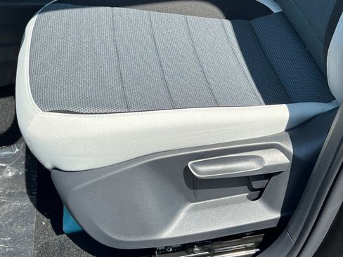 New 2025 Volkswagen Taos S image 15