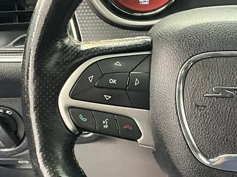 Used 2016 Dodge Challenger SRT Hellcat RWD image 21
