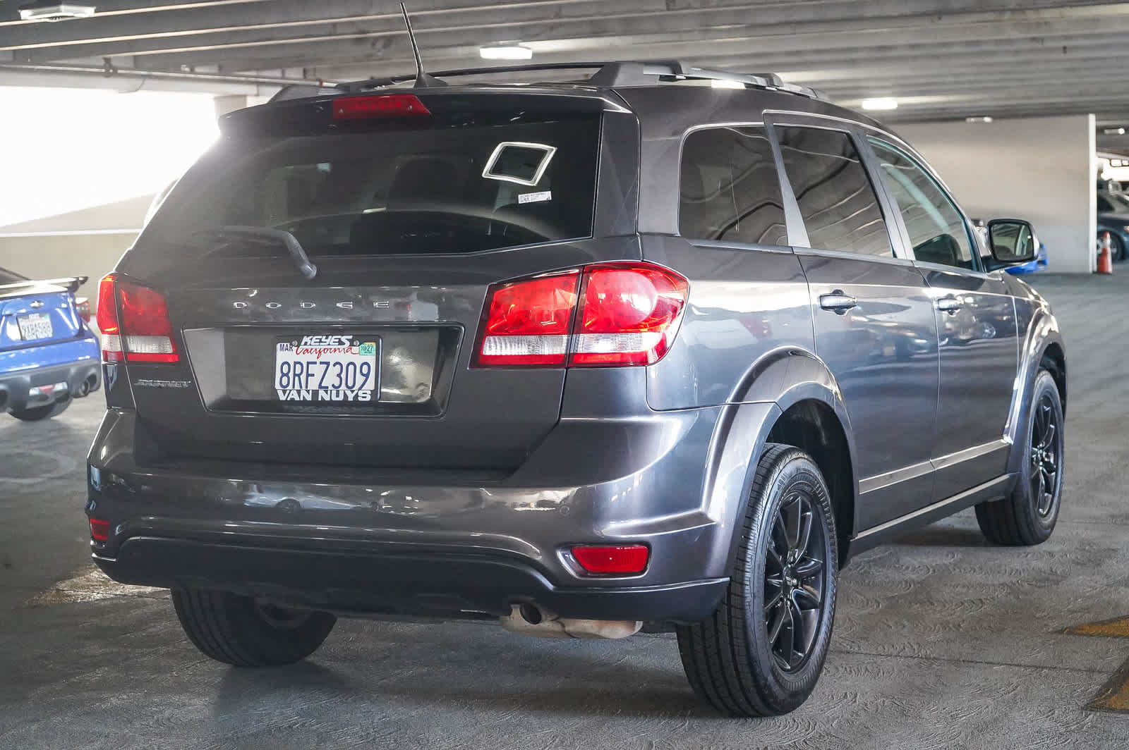 Used 2019 Dodge Journey SE w/ Premium Group FWD image 4