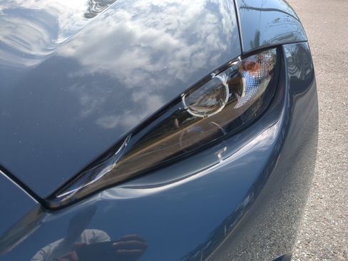 Used 2021 MAZDA MX-5 Miata RF Grand Touring image 12