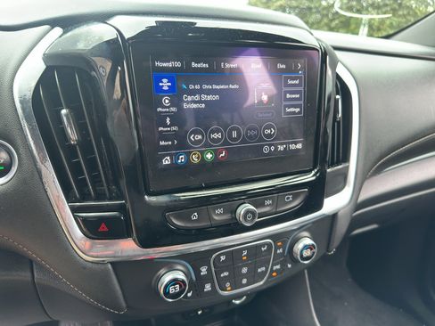 Used 2022 Chevrolet Traverse LT w/ LPO, Floor Liner Package AWD/4WD image 26