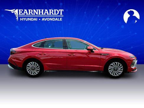 New 2025 Hyundai Sonata Limited image 9