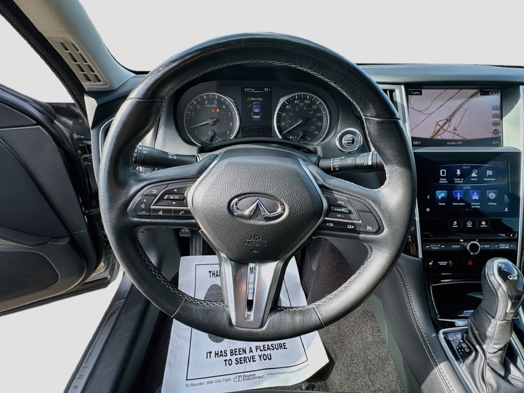 Used 2018 INFINITI Q50 Luxe w/ Essential Package (3.0T Luxe) AWD/4WD image 11