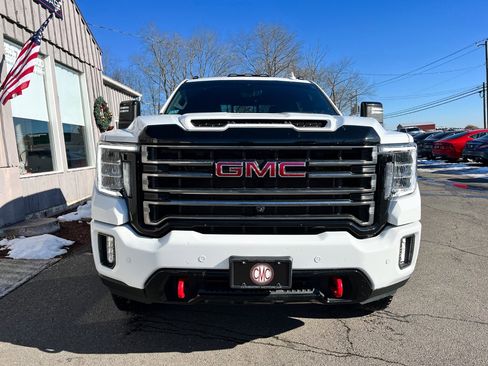 Used 2021 GMC Sierra 2500 AT4 w/ AT4 Premium Plus Package image 3