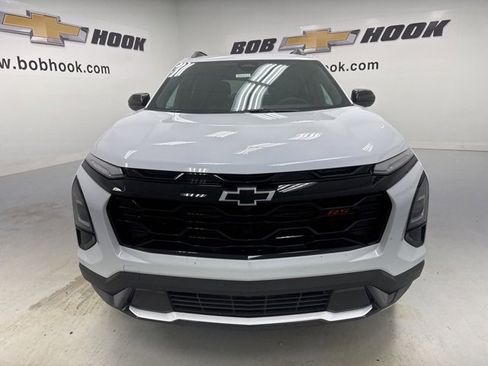 New 2026 Chevrolet Equinox RS w/ Convenience Package III image 2