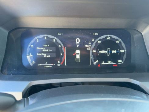 Used 2024 Toyota Tacoma TRD Off-Road image 18