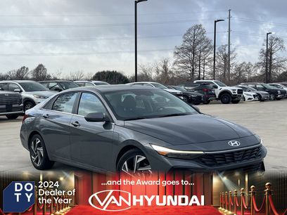 Used 2025 Hyundai Elantra SEL