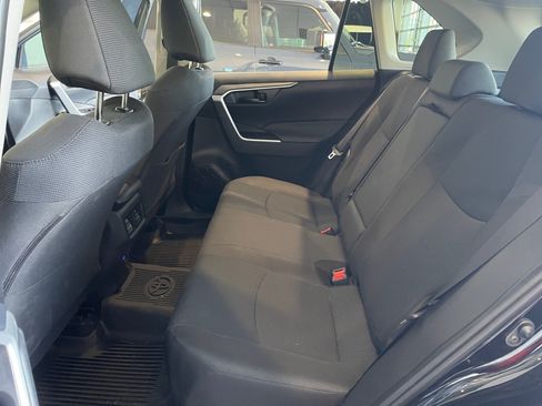 Used 2025 Toyota RAV4 LE AWD/4WD image 17