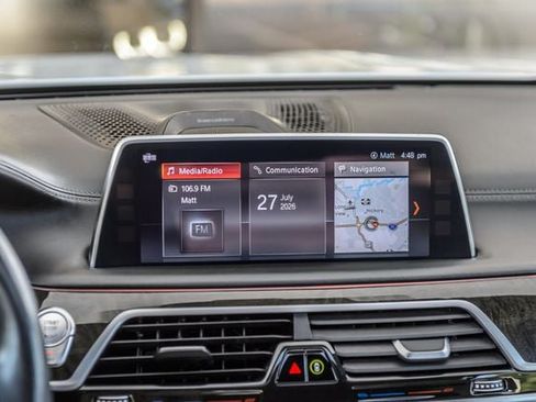 Used 2018 BMW 740i xDrive AWD/4WD image 41