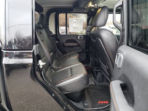 Used 2021 Jeep Gladiator Mojave image 17
