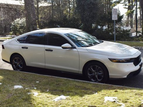 Used 2024 Honda Accord EX-L image 12