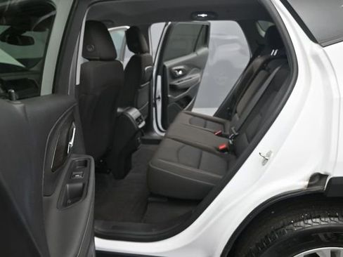 Used 2023 GMC Terrain SLE w/ Driver Convenience Package FWD image 13