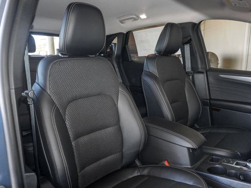 New 2026 Ford Escape SE image 41