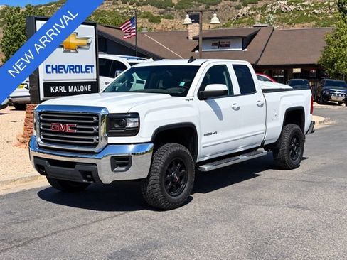 Used 2018 GMC Sierra 2500 SLE AWD/4WD image 1