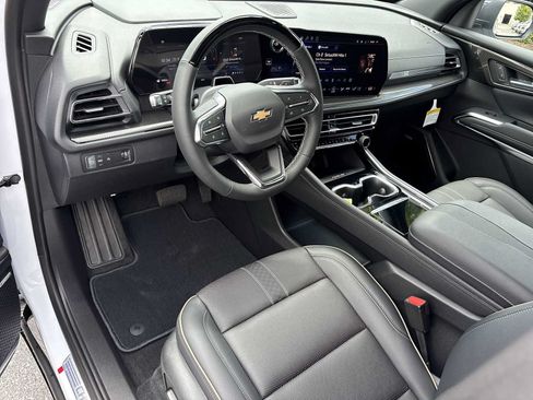 New 2026 Chevrolet Traverse High Country FWD image 10