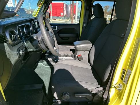 Used 2023 Jeep Wrangler Sport S image 11