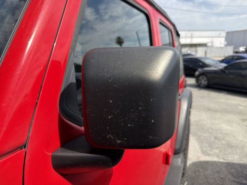 Used 2022 Jeep Wrangler Unlimited Sport AWD/4WD image 7