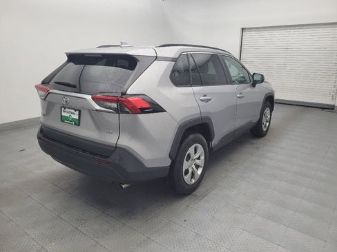Used 2021 Toyota RAV4 LE FWD image 9