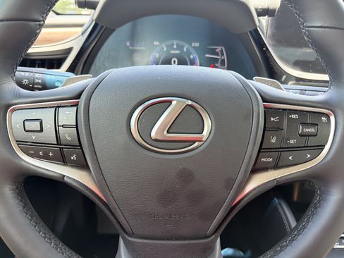 Used 2024 Lexus ES 350 w/ Premium Package FWD image 13