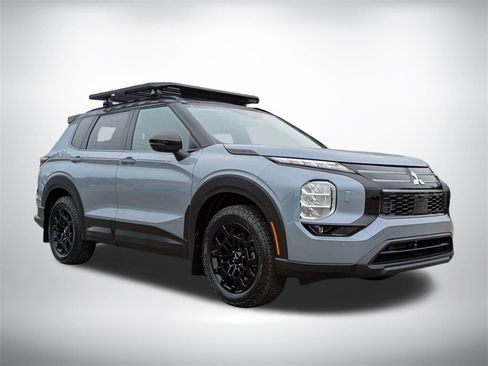 New 2026 Mitsubishi Outlander AWD image 2