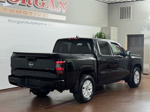 Used 2022 Nissan Frontier SV w/ Technology Package image 3