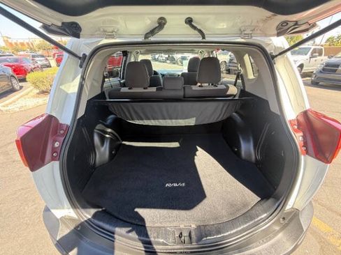 Used 2013 Toyota RAV4 XLE FWD image 18