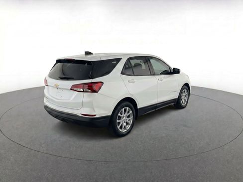 Used 2024 Chevrolet Equinox LS w/ Driver Confidence II Package FWD image 7