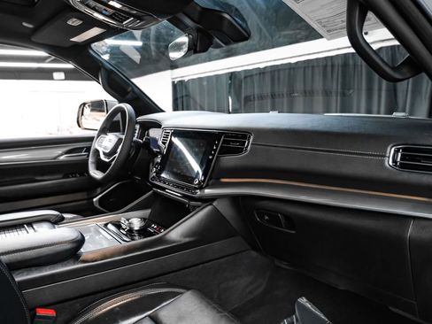 Used 2022 Jeep Wagoneer Series I image 15