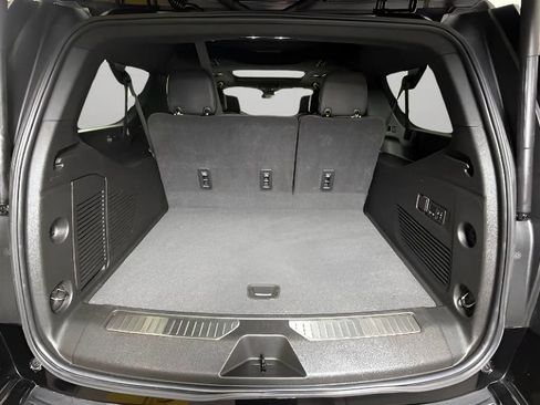 Certified 2023 Chevrolet Suburban RST w/ Luxury Package AWD/4WD image 30