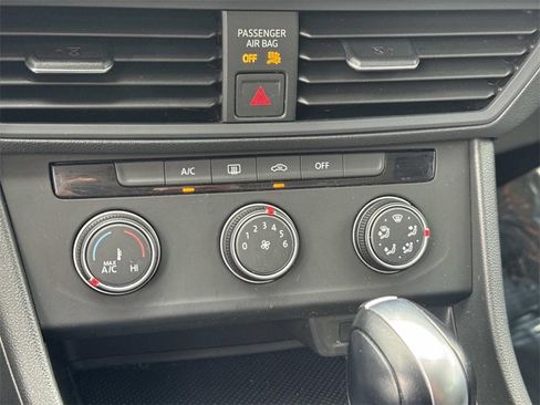 Used 2021 Volkswagen Jetta S w/ Driver Assistance Package image 27